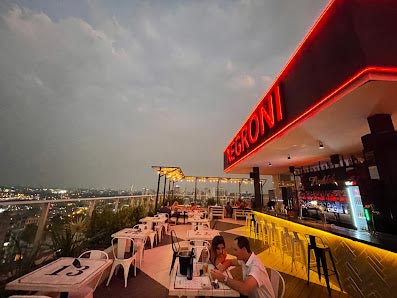 Negroni Skybar